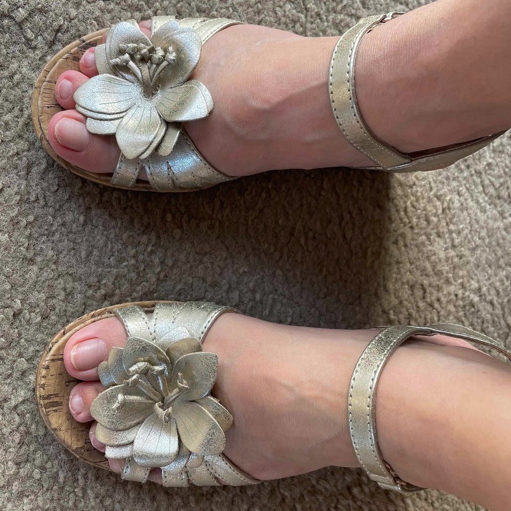 Cynthia Rowley gold flower platform cork sandals